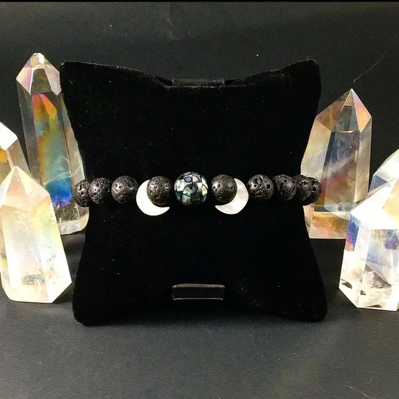 Mother of Pearl Abalone Moon bracelet - Picture 2 of 4